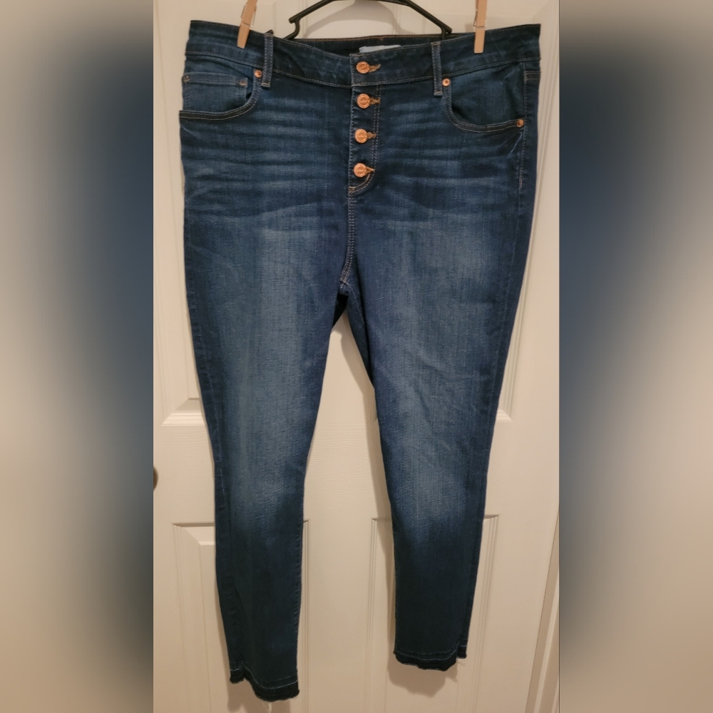 Loft Curvy skinny button  fly jeans size 14/32